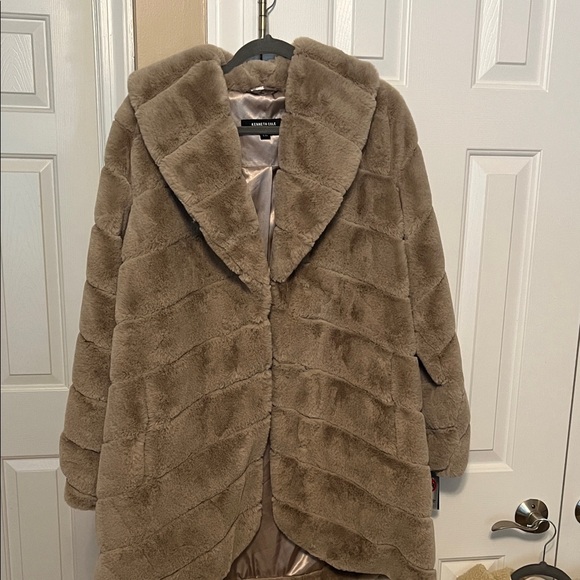 Kenneth Cole New York Jackets & Blazers - Kenneth Cole New York Plush Teddy Jacket in Tan. This coat is so soft.